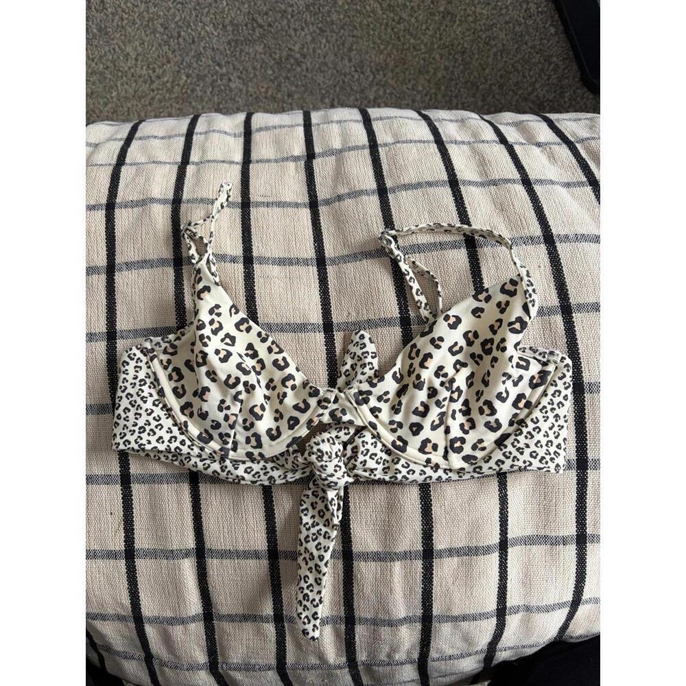 Abercrombie & Fitch cheetah print swim top size S